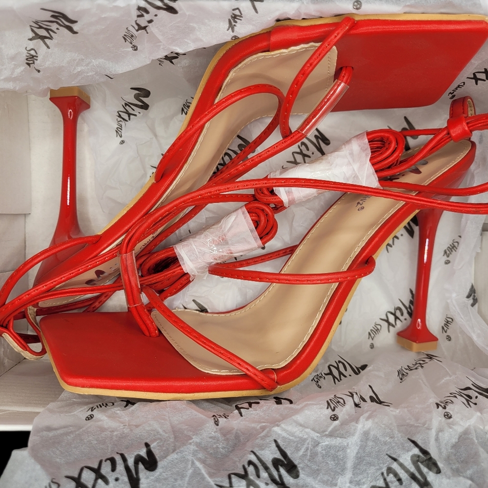 Mixx Shuz Red Strappy Heels for Women Size 8.5